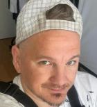 awesomenbg - 43 Jahre